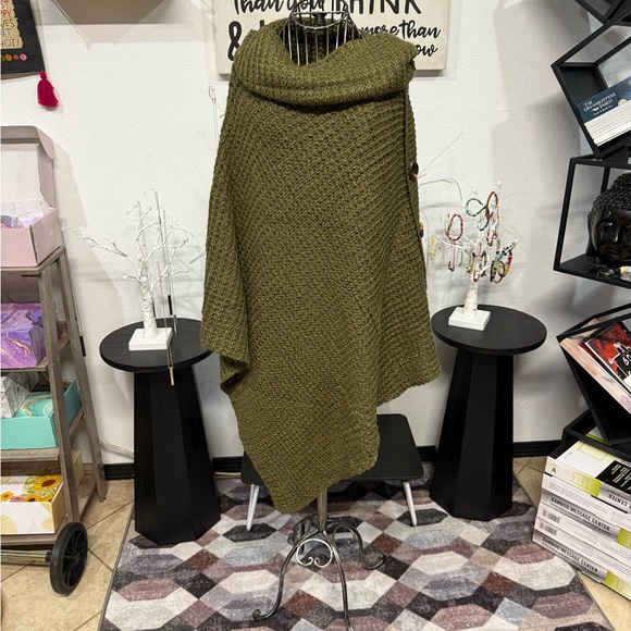 NWT Doublju Poncho - Picture 5 of 5